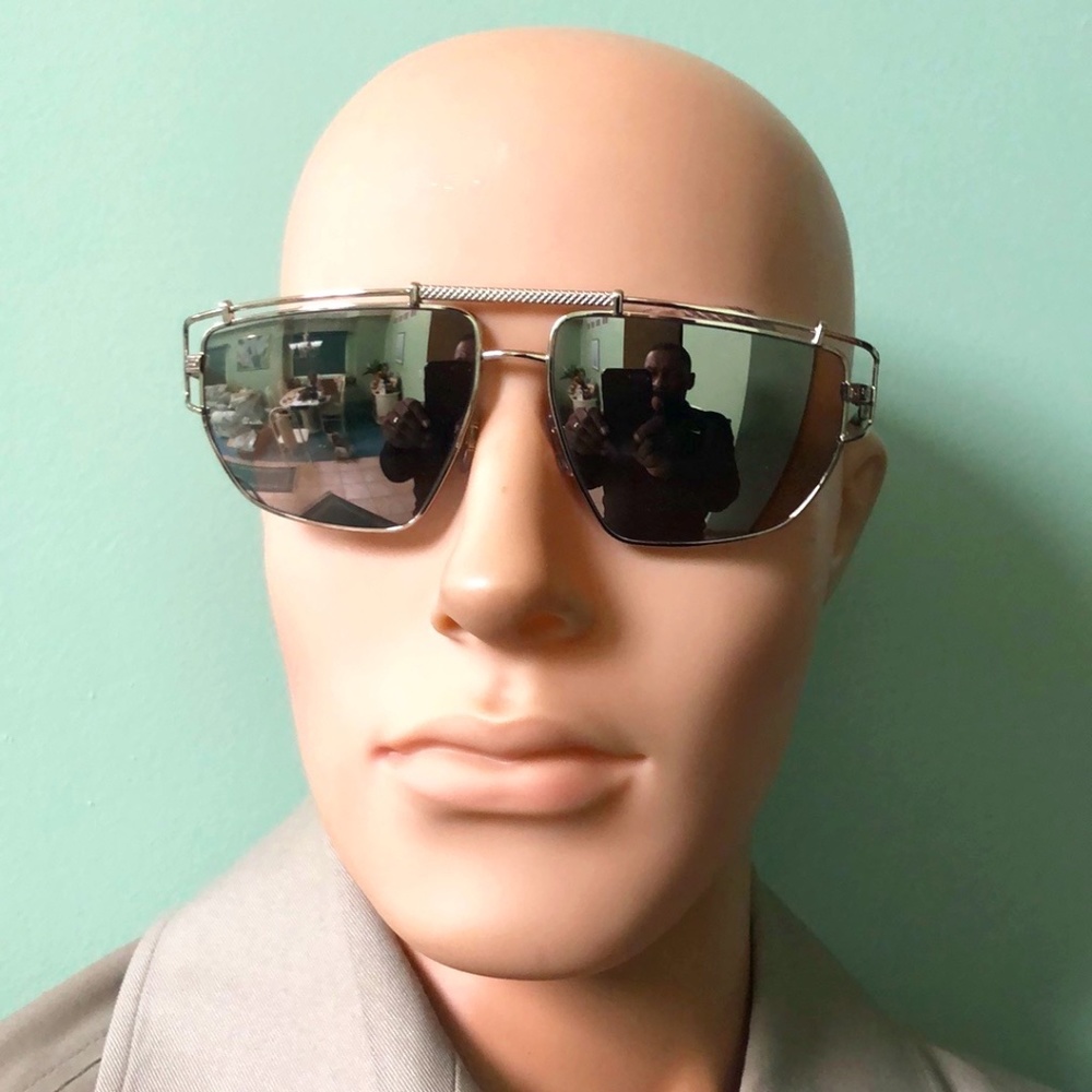 Versace Sunglasses - Picture 6 of 14